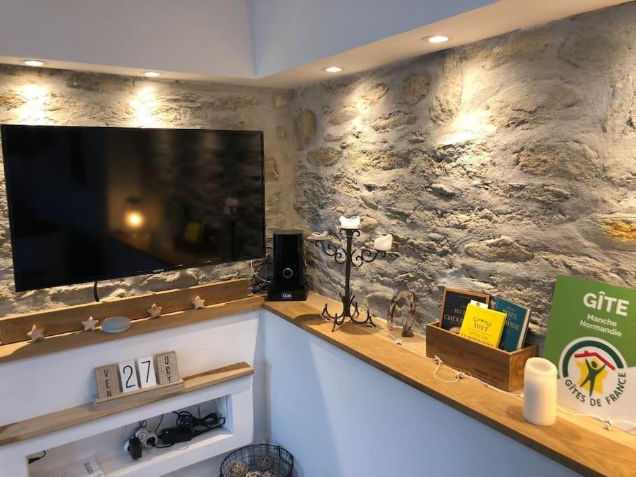 Gite La Fontaine Des Pres Cherbourg-en-Cotentin Extérieur photo